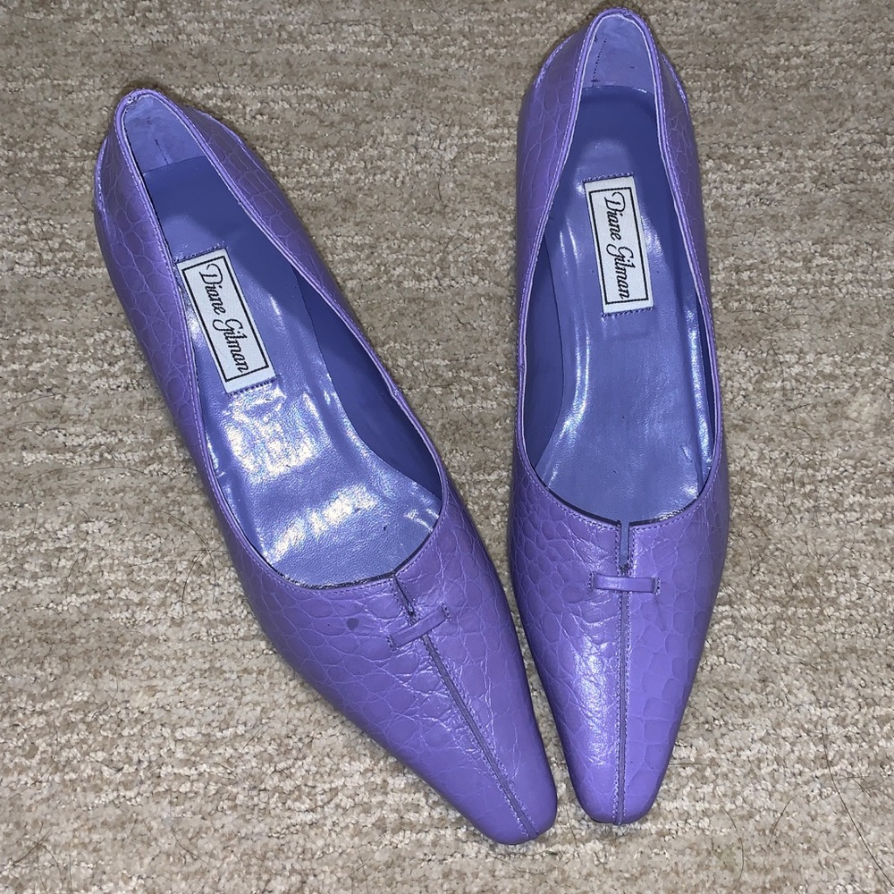 NWOT Diane Gilman kitten heel.